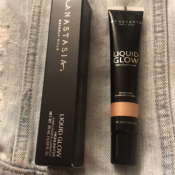 anastasia liquid highlighter